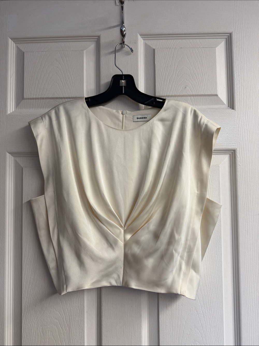 Boulogne Pleated Round-Neck Satin Crop Top - Picture 4 of 7